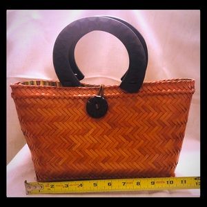 💛ORANGE STRAW WOODEN HANDLE TOTE💛